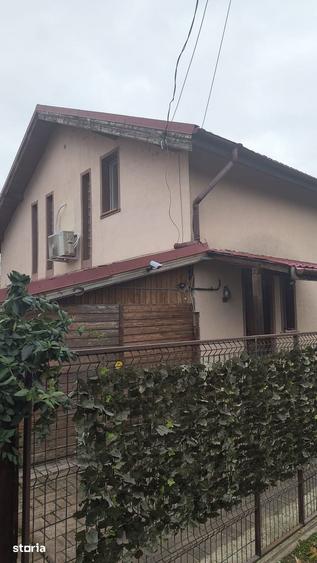 Casă cu 3 camere cu Teren 600 Mp în Central