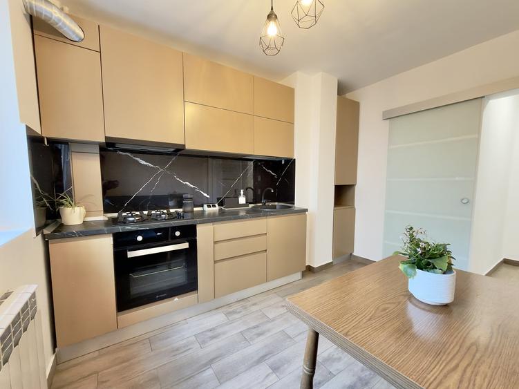 Apartament cu 2 camere decomandat, mobilat în Iancului