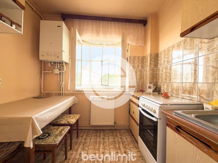 Apartament cu 2 camere decomandat, mobilat în Calea Dumbrăvii