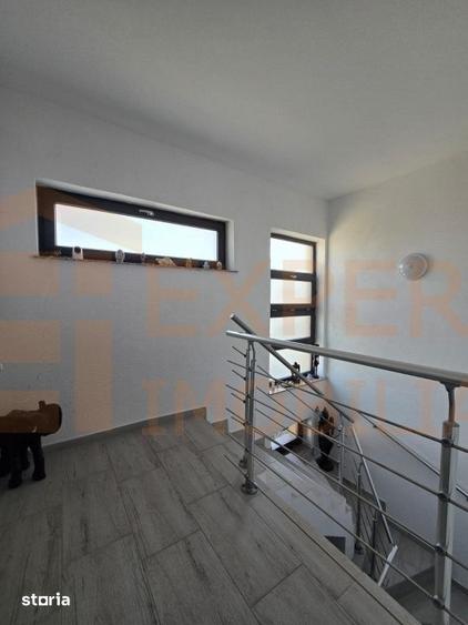 Casă cu 4 camere cu Teren 241 Mp în Brătianu