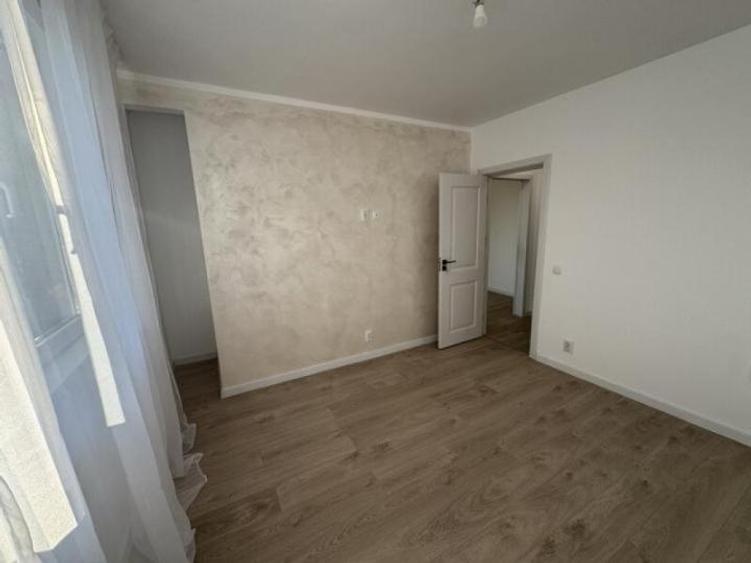 Apartament cu 2 camere, mobilat în P-ța Victoriei