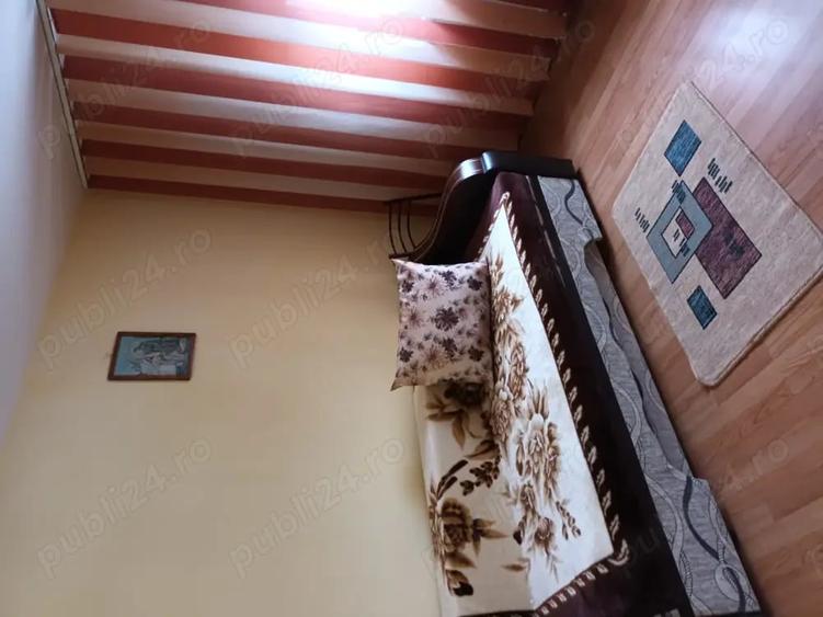 Casă cu Teren 60 Mp în Mioriței