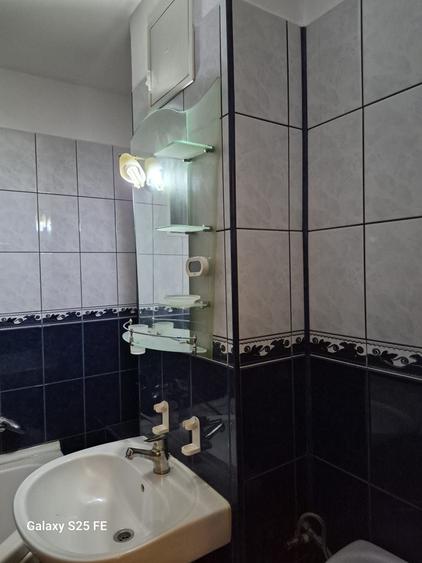 Apartament cu 3 camere decomandat în Popoveni