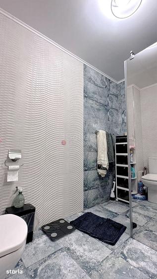 Casă cu 5 camere cu Teren 517 Mp în Dârste