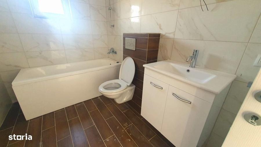 Casă cu 4 camere cu Teren 400 Mp în Crevedia