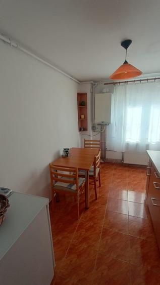 Apartament cu 2 camere decomandat în Bucovina
