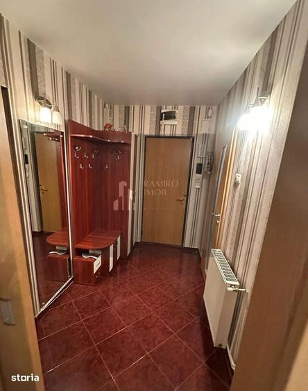 Apartament cu 4 camere decomandat în Titan