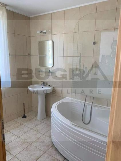 Casă cu 5 camere cu Canalizare în Zorilor