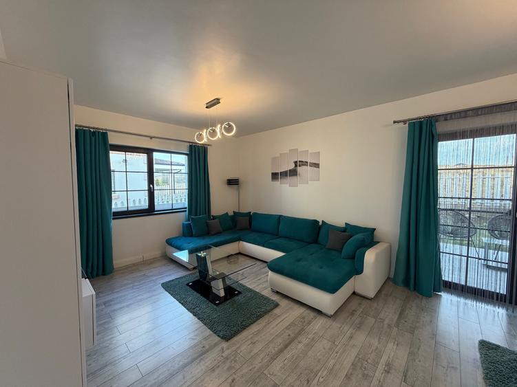 Duplex cu 4 camere cu Canalizare în Șura Mică
