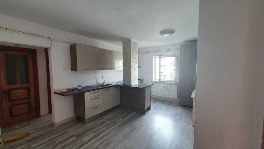Apartament mobilat cu 3 camere de inchiriat in Radauti - 5