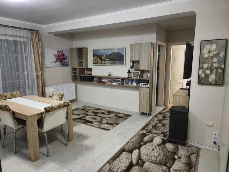 Apartament cu 2 camere semidecomandat, mobilat în Florești — fotografia 1