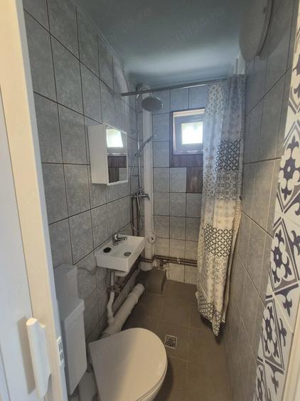 Garsonieră decomandată în Central
