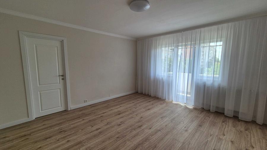 Apartament cu 2 camere semidecomandat în Rogerius