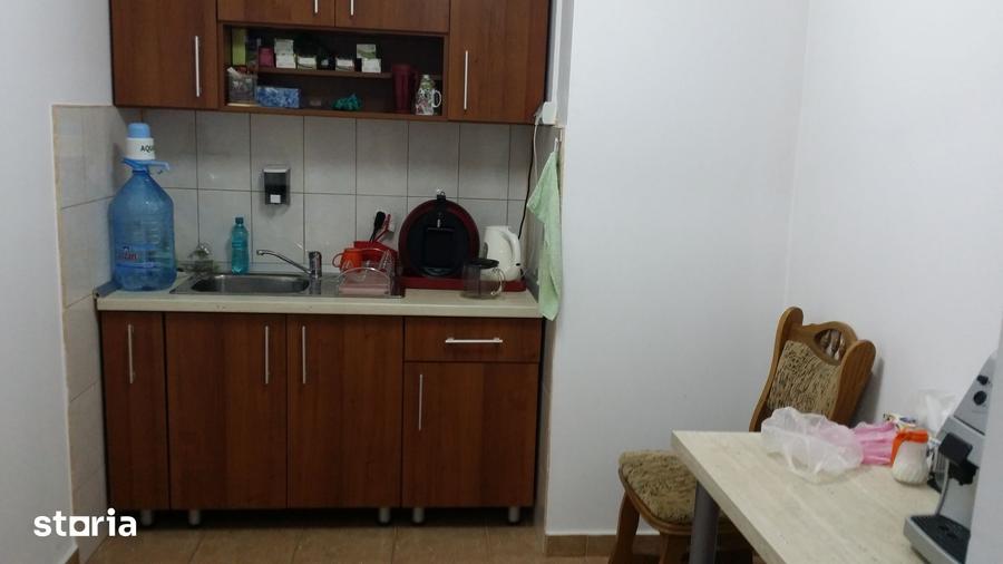 Apartament cu 3 camere în Semicentral