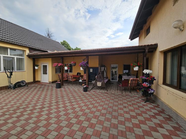 Casă individuală cu 6 camere cu Piscina în Freidorf
