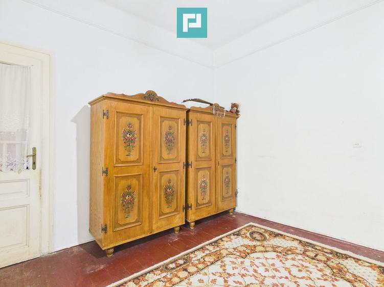 Casă individuală cu 3 camere cu Canalizare în Central