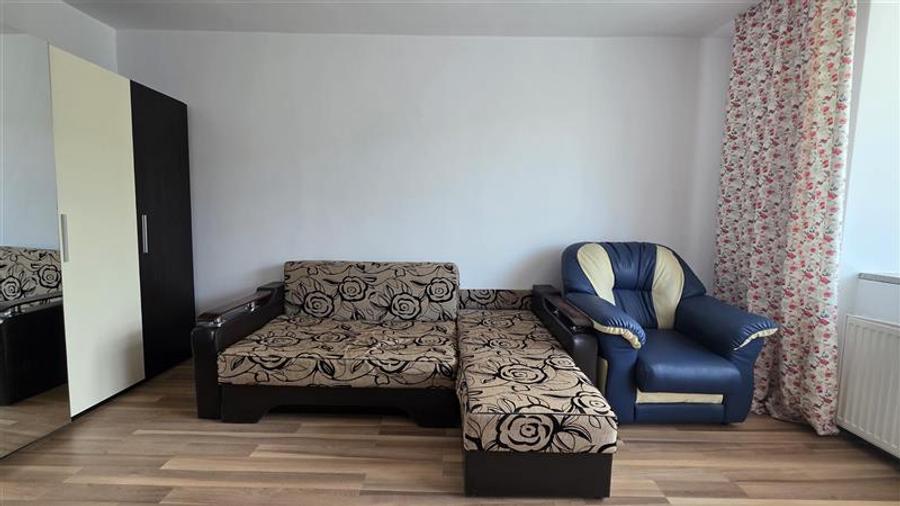 Apartament cu 2 camere decomandat, mobilat în Centrul Civic