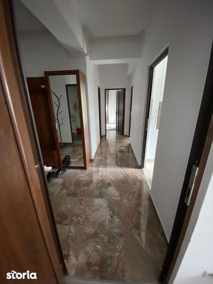 Apartament cu 3 camere în Dobroești