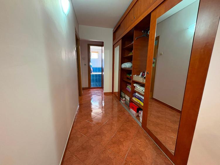 Apartament cu 3 camere decomandat în Nicolae Grigorescu