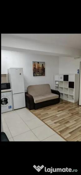 Garsonieră în Apărătorii Patriei