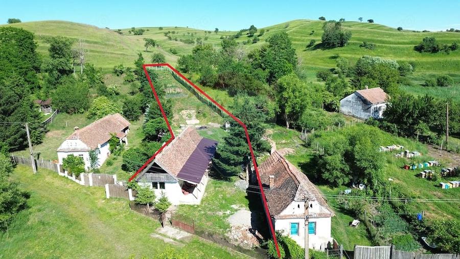 Casă cu Teren 741 Mp în Pelișor