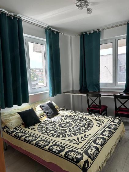 Apartament cu 3 camere decomandat în Bucium
