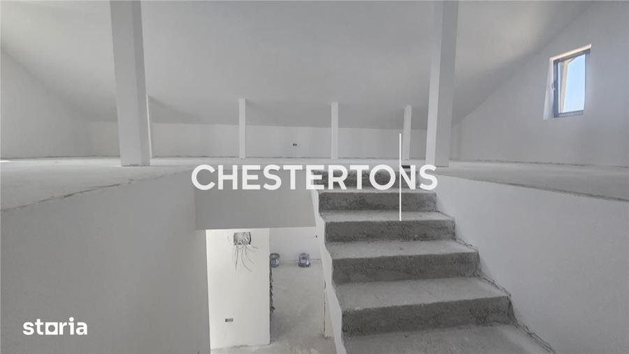 Casă cu 5 camere cu Teren 305 Mp în Central