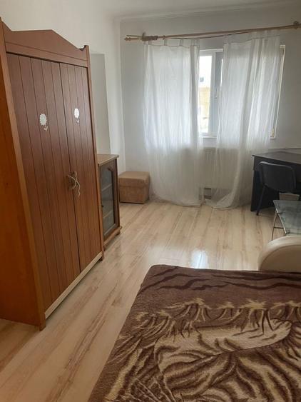 Garsonieră semidecomandată în Zăbrani