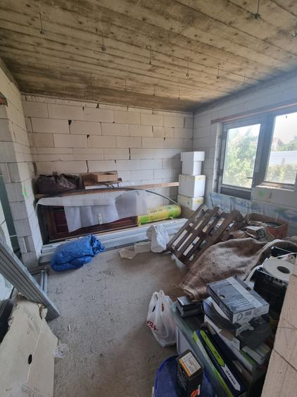 Casă individuală cu 8 camere cu Teren 500 Mp în Ampoi 3