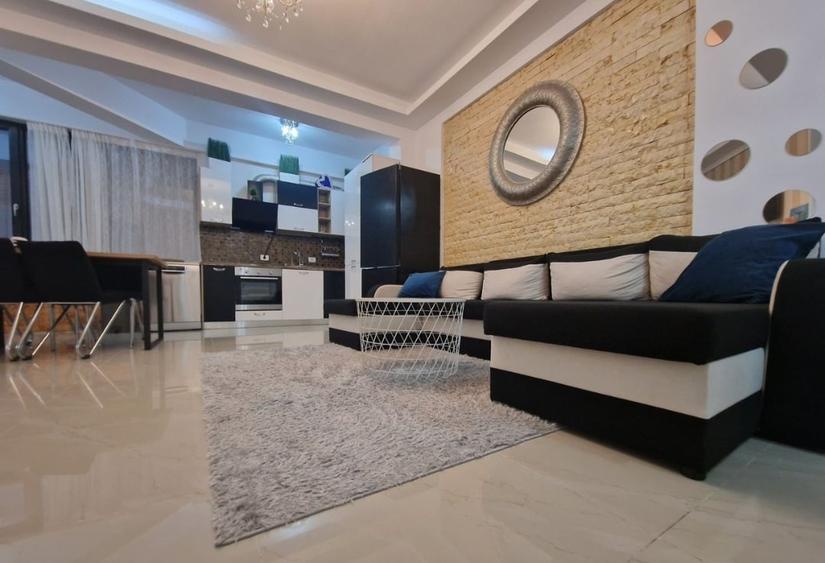Apartament cu 2 camere decomandat în Central