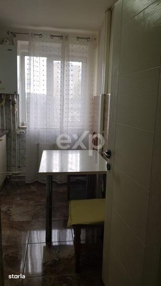 Apartament cu 2 camere semidecomandat, mobilat în Calea București