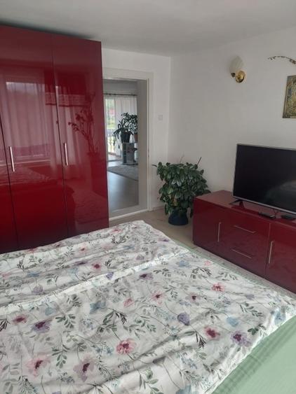 Duplex cu 5 camere cu Canalizare în Crăciunești