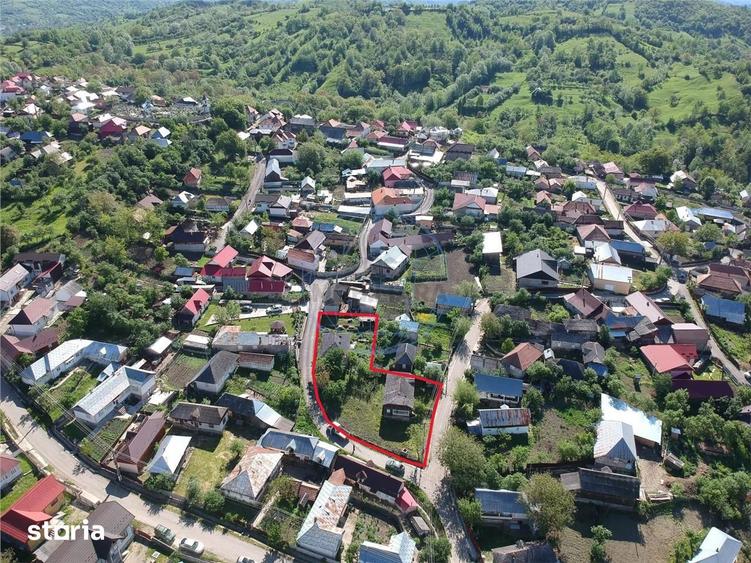 Casă cu 4 camere cu Teren 1000 Mp în Păulești