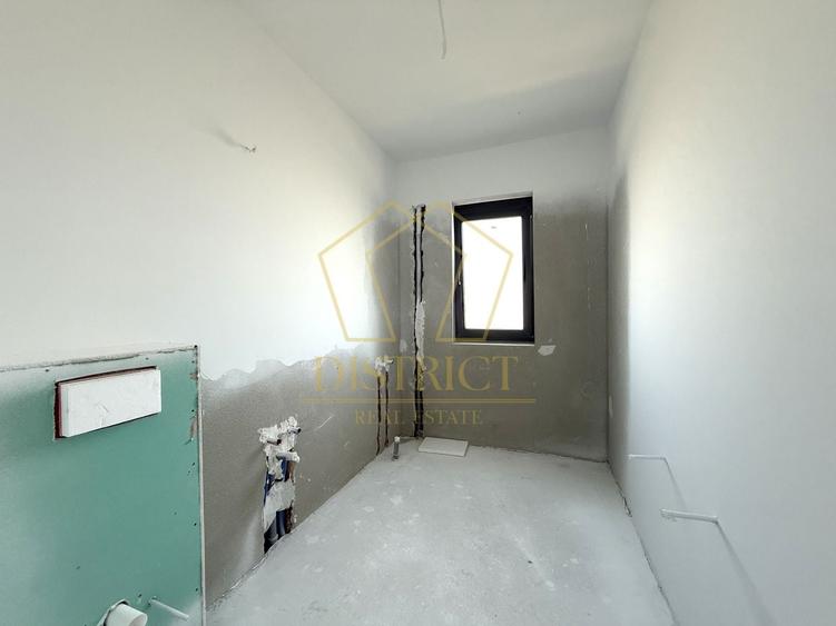 Duplex cu 4 camere cu Canalizare în Covaci