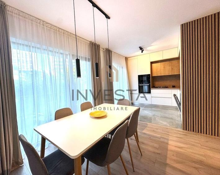 Apartament cu 3 camere semidecomandat, mobilat în Zorilor