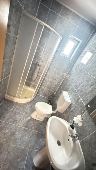 Apartament cu 4 camere în Cetate