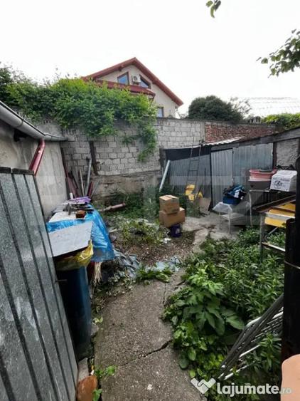 Casă cu 4 camere cu Teren 500 Mp în Central