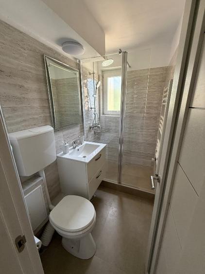 Apartament cu 3 camere decomandat în Valea Rosie