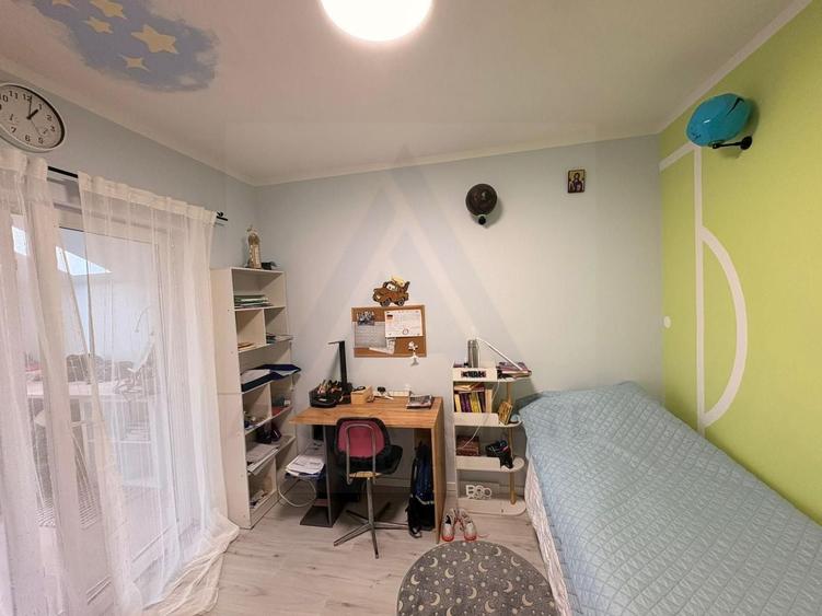 Casă individuală cu 4 camere cu Canalizare în Șura Mică