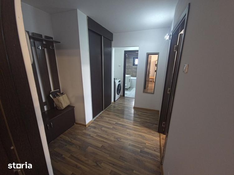 Apartament cu 2 camere decomandat în Universitate
