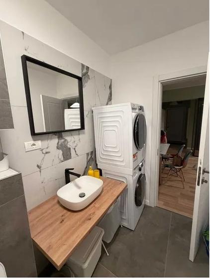 Apartament cu 2 camere semidecomandat în Km 5