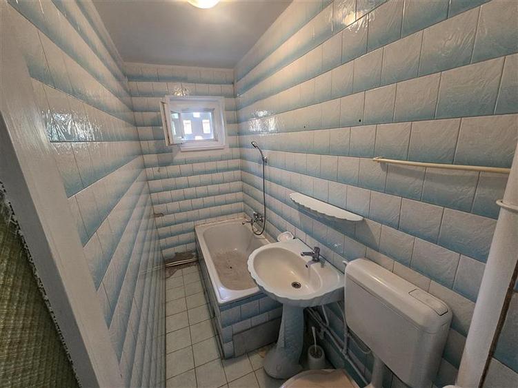 Apartament cu 2 camere nedecomandat, mobilat în Micro II