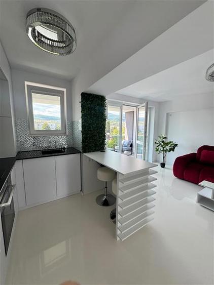 Apartament cu 2 camere decomandat în 22 Decembrie