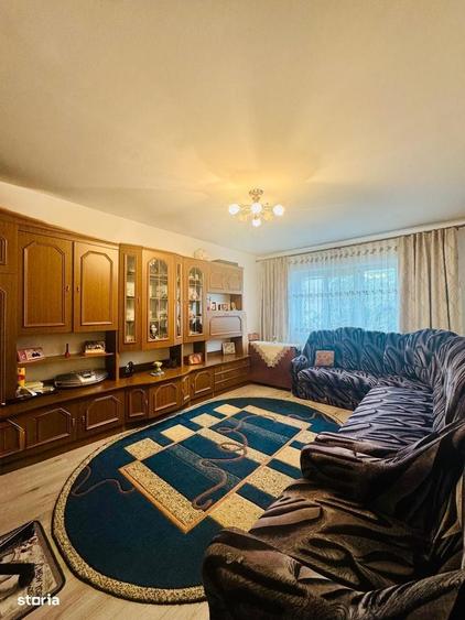 Apartament cu 2 camere decomandat în Nicolina