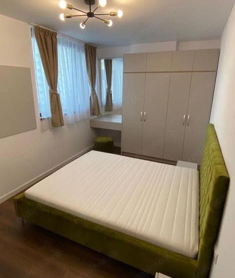 Apartament cu 3 camere semidecomandat, mobilat în Tipografilor
