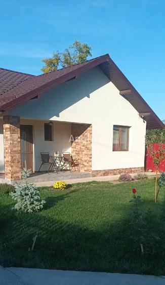 Casă cu Teren 1000 Mp în Bucu