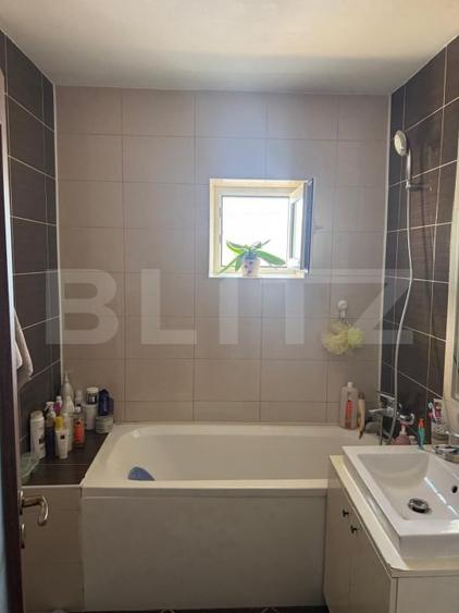 Apartament cu 3 camere decomandat, mobilat în Dacia
