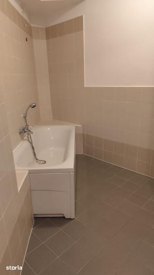 Apartament cu 3 camere în Ghiroda