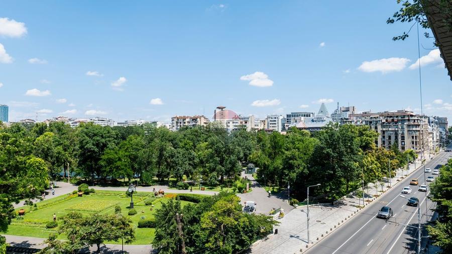 Garsonieră decomandată în Regina Elisabeta
