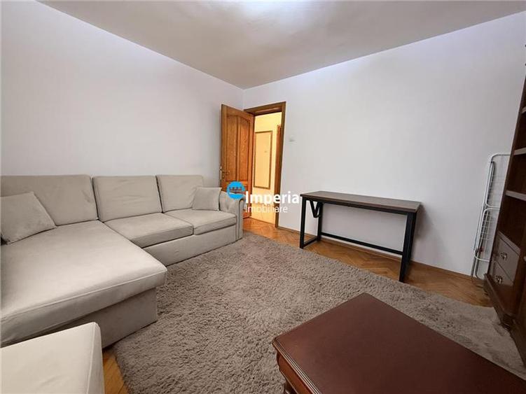 Apartament cu 2 camere decomandat în Central